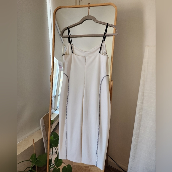 Classy White Midi Dress with Black Stitching - Picture 5 of 5